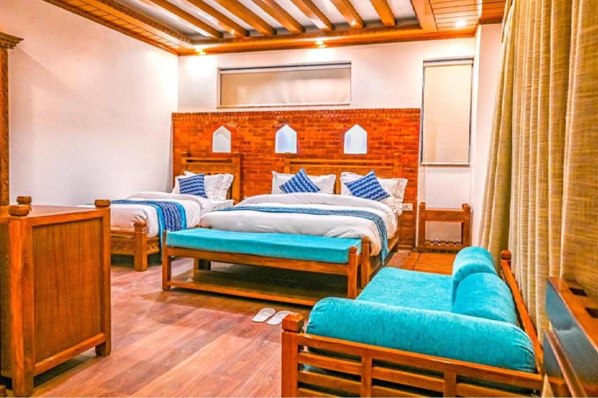 Surya Heritage Hotel Катманду Екстер'єр фото