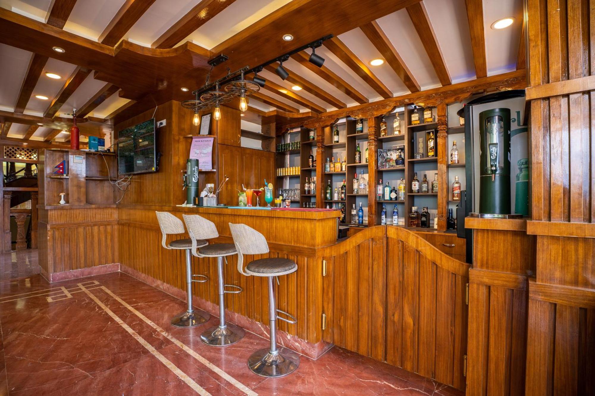 Surya Heritage Hotel Катманду Екстер'єр фото