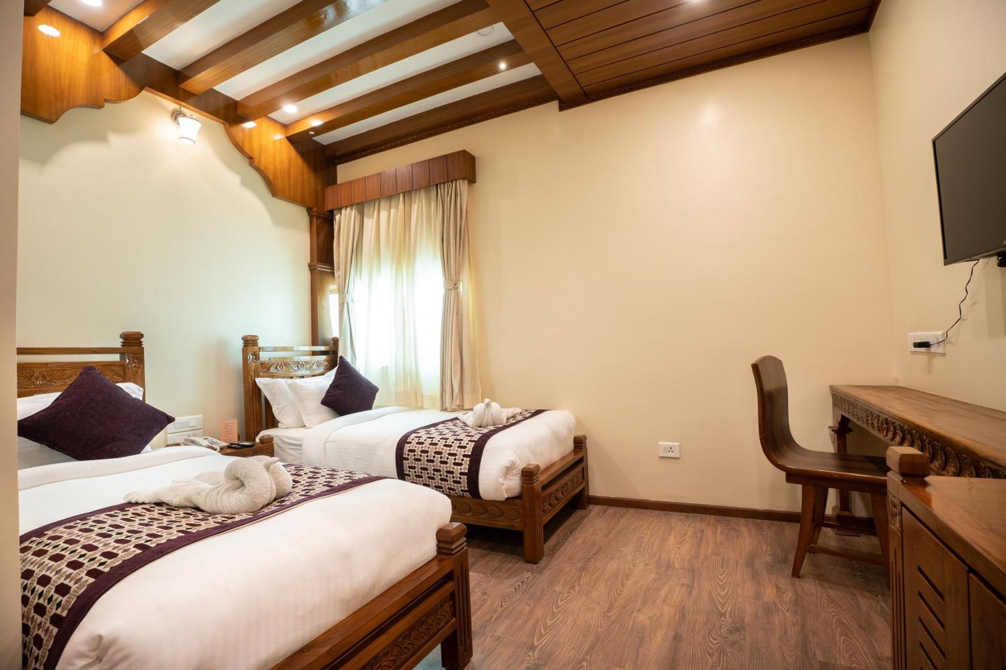 Surya Heritage Hotel Катманду Екстер'єр фото