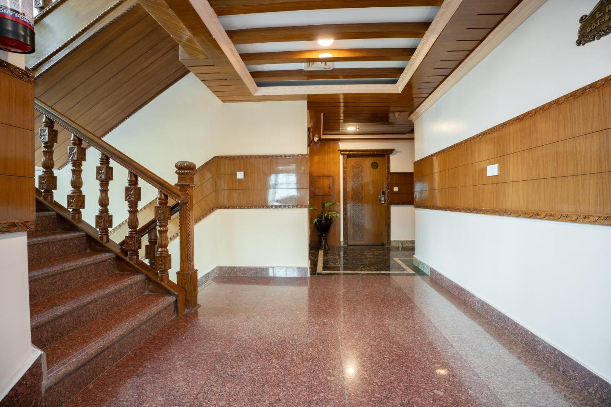 Surya Heritage Hotel Катманду Екстер'єр фото