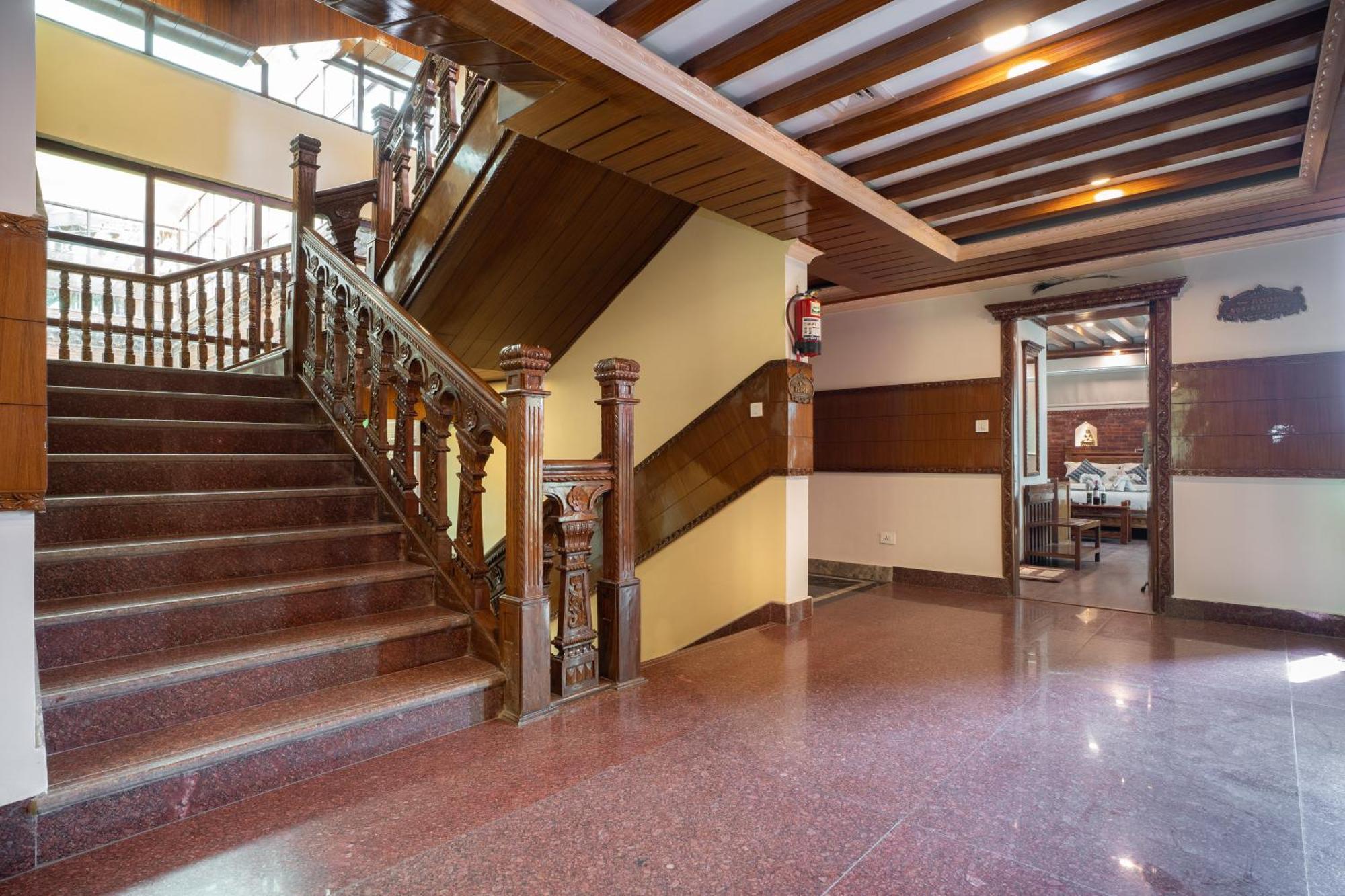 Surya Heritage Hotel Катманду Екстер'єр фото