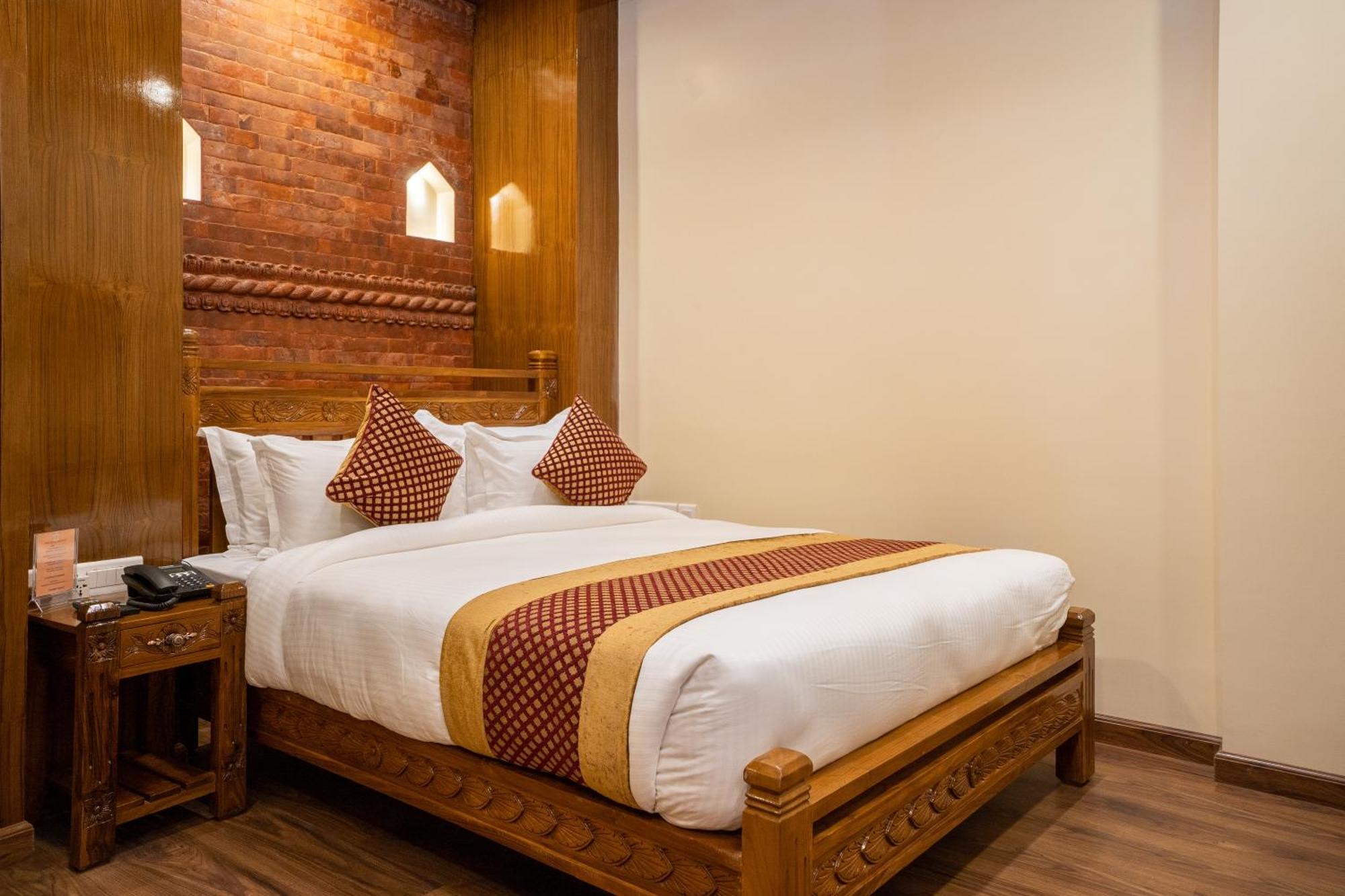 Surya Heritage Hotel Катманду Екстер'єр фото