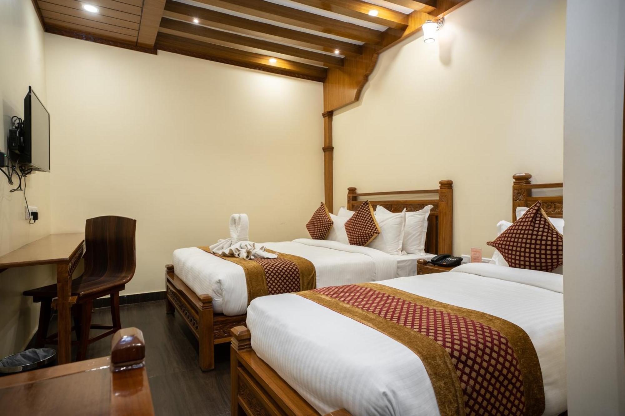 Surya Heritage Hotel Катманду Екстер'єр фото