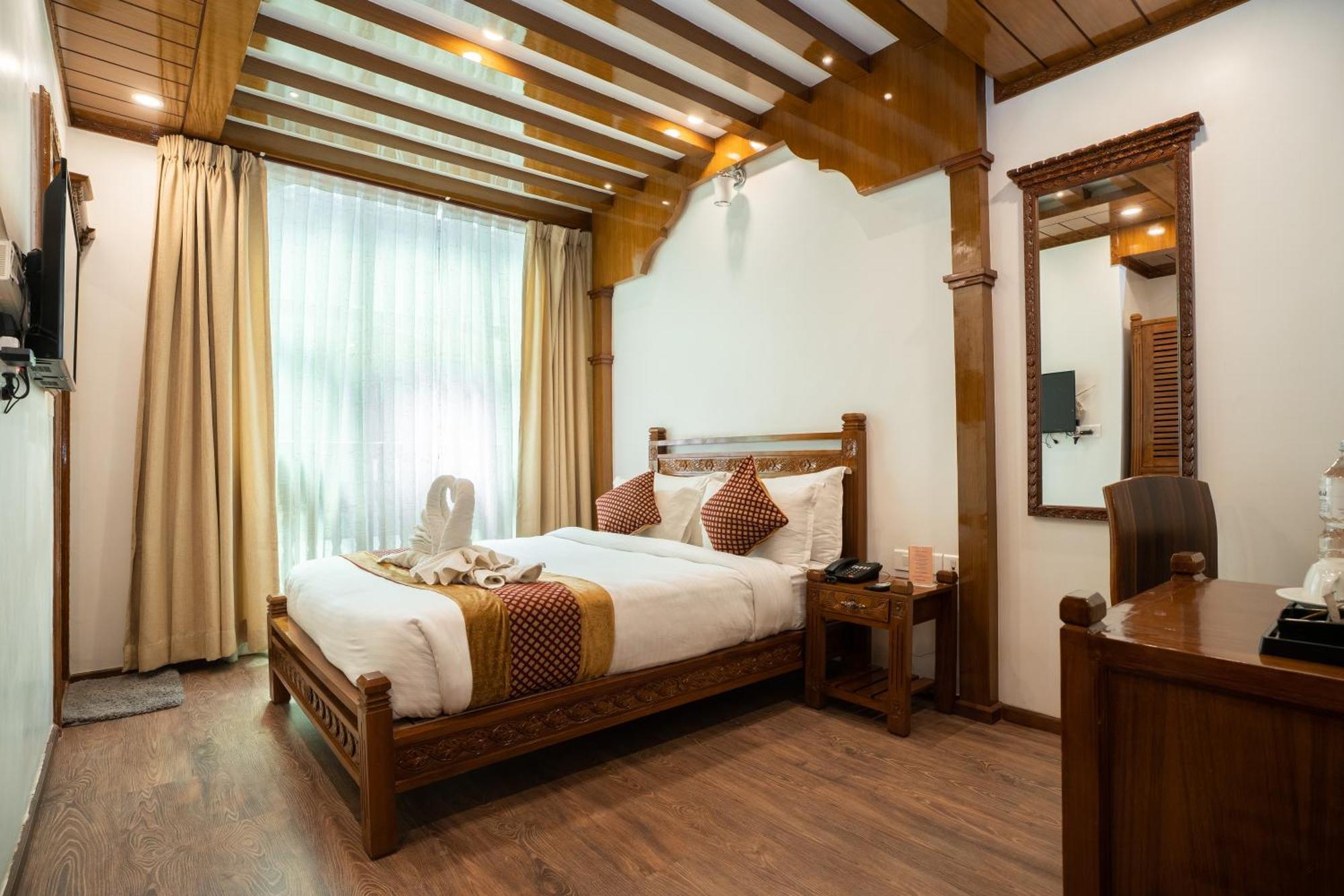 Surya Heritage Hotel Катманду Екстер'єр фото