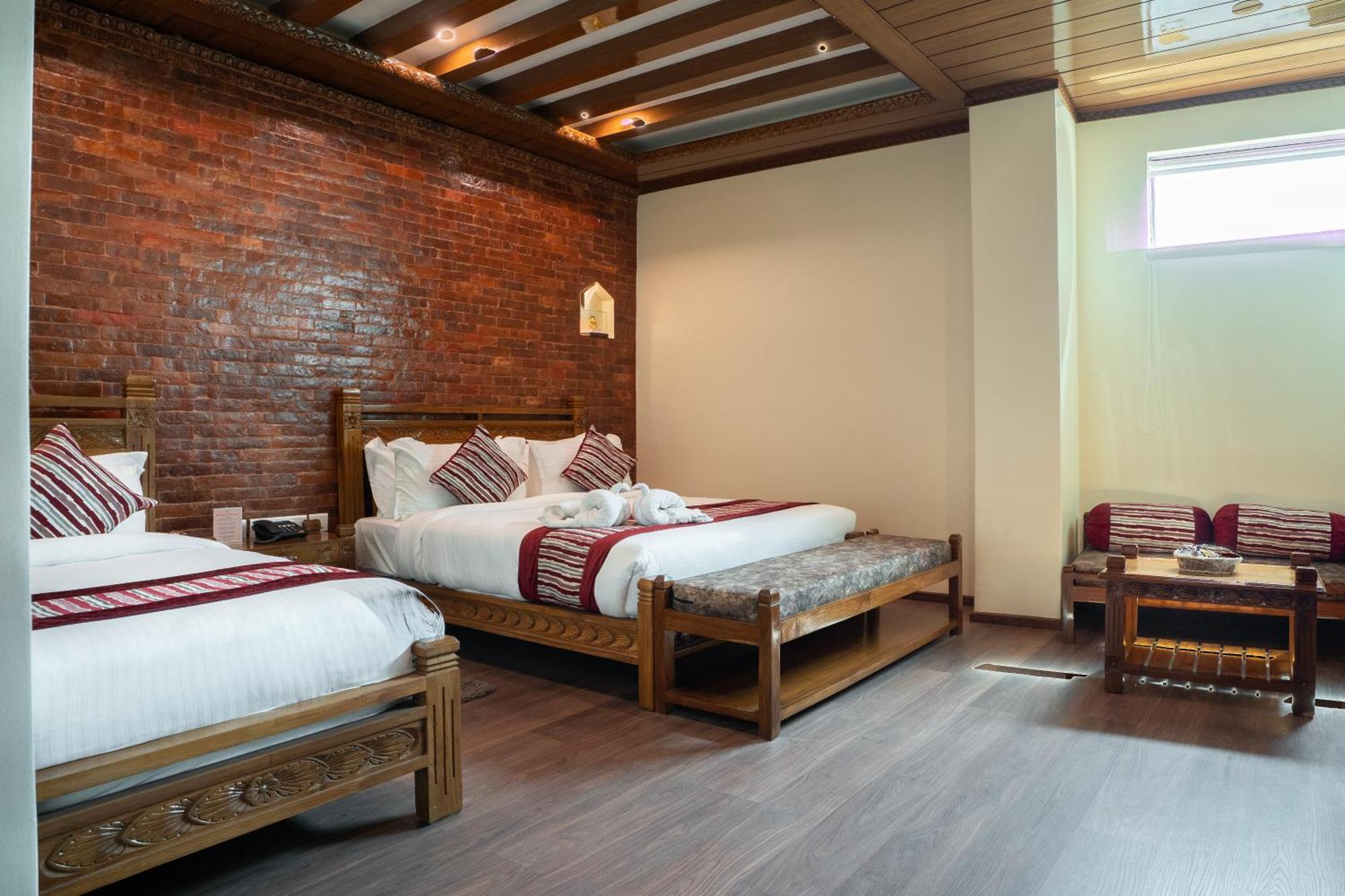 Surya Heritage Hotel Катманду Екстер'єр фото